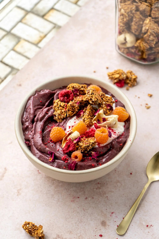 How to Make the Perfect Smoothie Bowl — Naturally - Naturally Granola